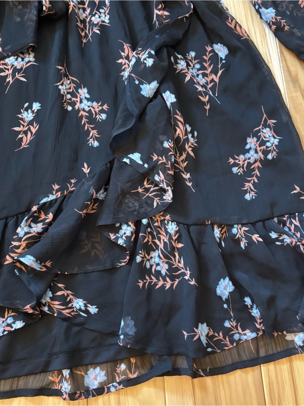 NEW LC Lauren Conrad Black Floral Ruffle Faux Wrap Style Dress - Picture 5 of 10